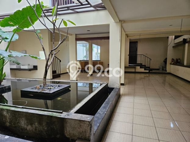 LOKASI STRATEGIS! Komersial Disewakan di Regol, Luas 450m², Area Ramai LOKASI STRATEGIS! Komersial Disewakan di Regol, Luas 450m², Area Ramai