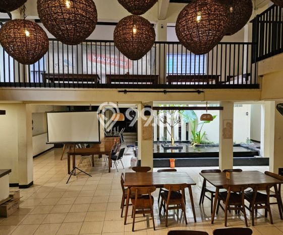 LOKASI STRATEGIS! Komersial Disewakan di Regol, Luas 450m², Area Ramai LOKASI STRATEGIS! Komersial Disewakan di Regol, Luas 450m², Area Ramai