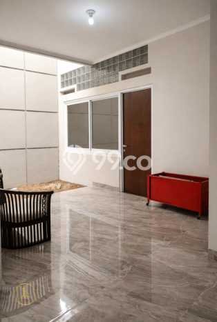 Jarang Ada! Rumah Sewa 5 Kamar Bagus Siap Huni Soekarno Hatta Jarang Ada! Rumah Sewa 5 Kamar Bagus Siap Huni Soekarno Hatta
