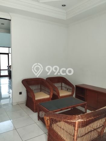 Disewakan! Rumah 4 Kamar Tidur &
3 Kamar Mandi di Hegarmanah, Bandung Disewakan! Rumah 4 Kamar Tidur &
3 Kamar Mandi di Hegarmanah, Bandung