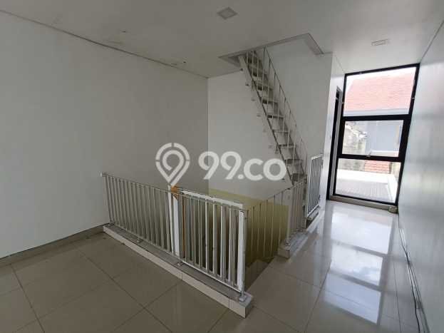 Ruko untuk disewa di Arcamanik punya LT 82m2 & LB 110m2 harga sewa kompetitif Ruko untuk disewa di Arcamanik punya LT 82m2 & LB 110m2 harga sewa kompetitif