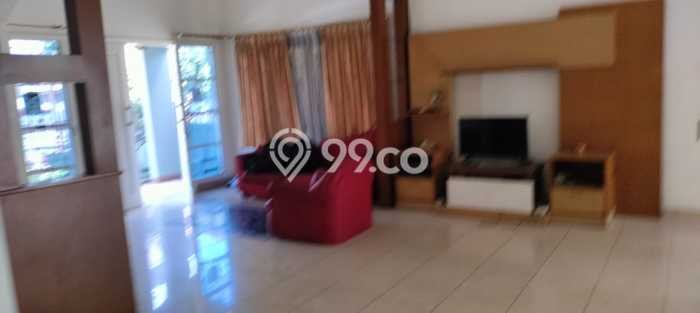 Disewakan Rumah Murah di Burangrang Bandung dengan 4 KT Disewakan Rumah Murah di Burangrang Bandung dengan 4 KT