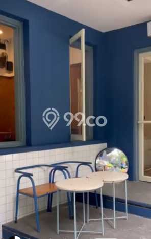 Rumah di , 1 KM, Konsep Modern, LT 350m2m² LB 250m2m² Rumah di , 1 KM, Konsep Modern, LT 350m2m² LB 250m2m²