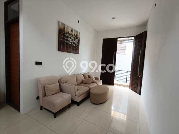 SPECIAL PRICE! Rumah area Setra Murni, 4 KM, Dekat Pusat Kota, Luas 165m2m² LB 160m2m² SPECIAL PRICE! Rumah area Setra Murni, 4 KM, Dekat Pusat Kota, Luas 165m2m² LB 160m2m²