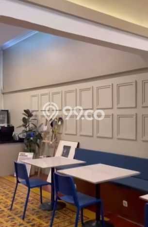 Rumah di , 1 KM, Konsep Modern, LT 350m2m² LB 250m2m² Rumah di , 1 KM, Konsep Modern, LT 350m2m² LB 250m2m²
