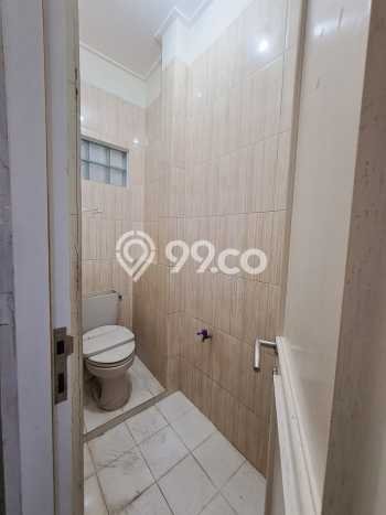 HARGA SPESIAL! Ruko Kawasan Holis Cigondewah, Luas 225m², Area Utama HARGA SPESIAL! Ruko Kawasan Holis Cigondewah, Luas 225m², Area Utama