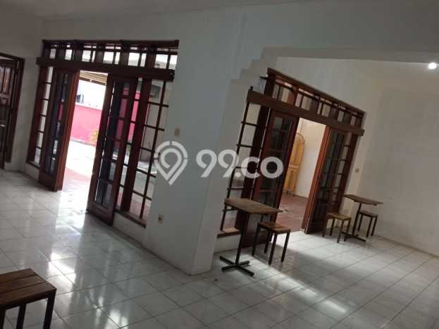 Komersial Kawasan Bisnis di , Luas 140m2m², Siap Usaha Komersial Kawasan Bisnis di , Luas 140m2m², Siap Usaha