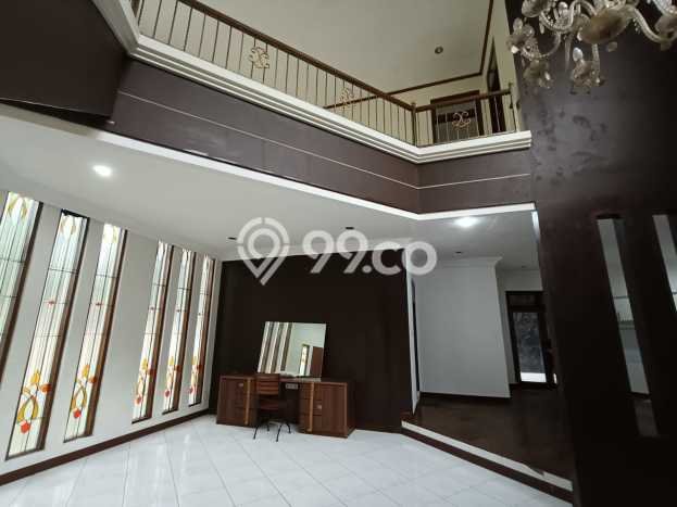 Rumah Sewa Bandung LT 220m2 LB 250m2 Area Setra Sari Rumah Sewa Bandung LT 220m2 LB 250m2 Area Setra Sari
