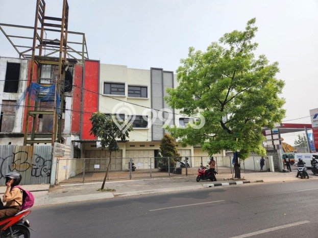 Ruko Dijual di Bandung LT 89m2 & LB 150m2 Lokasi Terbaik! Ruko Dijual di Bandung LT 89m2 & LB 150m2 Lokasi Terbaik!