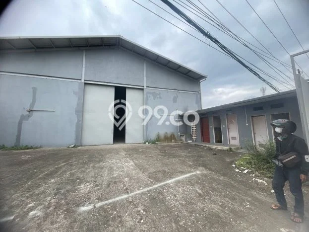 LOKASI STRATEGIS! Gudang Kawasan Banjaran, Luas 470m², Kawasan Ramai, Ready Operasional LOKASI STRATEGIS! Gudang Kawasan Banjaran, Luas 470m², Kawasan Ramai, Ready Operasional