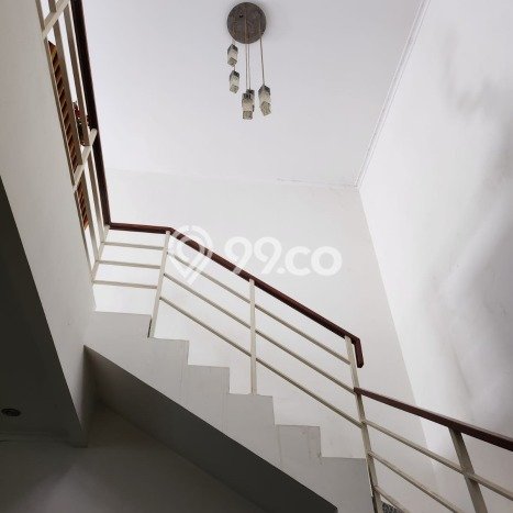 SPECIAL OFFER! Bisa KPR Rumah Modern di Regol, Bandung, Luas 179m2m² Bangunan 250m2m² SPECIAL OFFER! Bisa KPR Rumah Modern di Regol, Bandung, Luas 179m2m² Bangunan 250m2m²