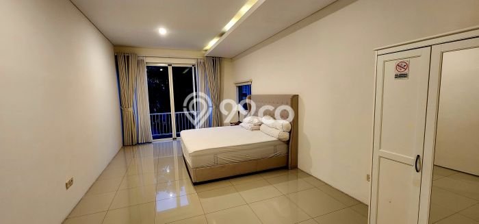 LOKASI PREMIUM! Rumah di Dago, 4 KT, Area Strategis, LT 350m² Bangunan 200m² LOKASI PREMIUM! Rumah di Dago, 4 KT, Area Strategis, LT 350m² Bangunan 200m²