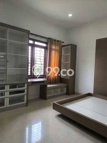 UNIT LANGKA! Rumah kawasan Mekar Wangi, 4 KT, Pemandangan Indah, LT 450m² LB 400m² UNIT LANGKA! Rumah kawasan Mekar Wangi, 4 KT, Pemandangan Indah, LT 450m² LB 400m²