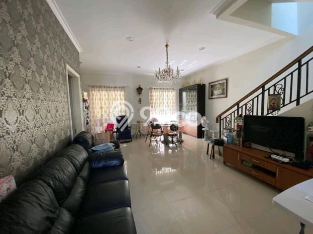 Hunian Mewah LB 130m2 Siap Pakai Desain Elegan di Gading Serpong, Tangerang Hunian Mewah LB 130m2 Siap Pakai Desain Elegan di Gading Serpong, Tangerang