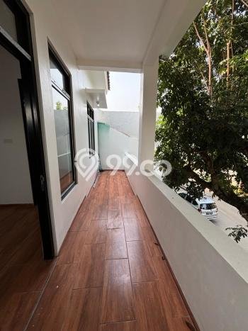 Rumah Minimalis 3 KT di Gading Serpong Tangerang Semi Furnished Rumah Minimalis 3 KT di Gading Serpong Tangerang Semi Furnished