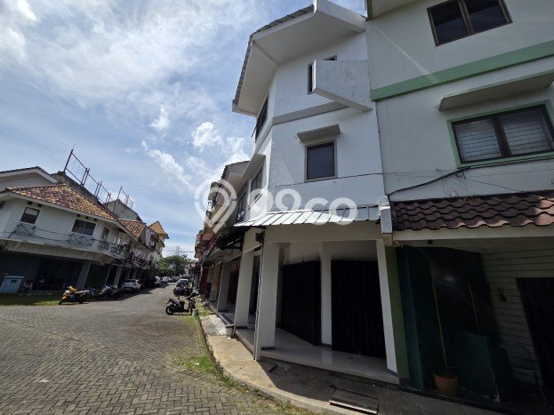 Ruko Usaha Dijual di BSD Tangerang Selatan LT 75m2 & LB 220m2 Ruko Usaha Dijual di BSD Tangerang Selatan LT 75m2 & LB 220m2