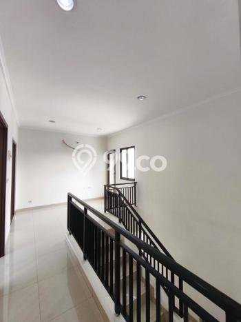 Lokasi terbaik! Rumah siap pakai disewakan di Gedebage LB 124m2 Lokasi terbaik! Rumah siap pakai disewakan di Gedebage LB 124m2