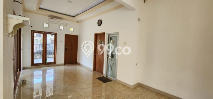 Rumah Minimalis 2 Kamar LT 105m2 di Graha Raya Rumah Minimalis 2 Kamar LT 105m2 di Graha Raya