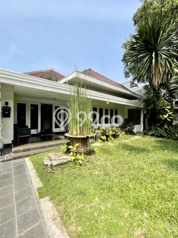 Rumah Mewah Dijual LT 735m2 di Menteng, Jakarta Pusat Rumah Mewah Dijual LT 735m2 di Menteng, Jakarta Pusat