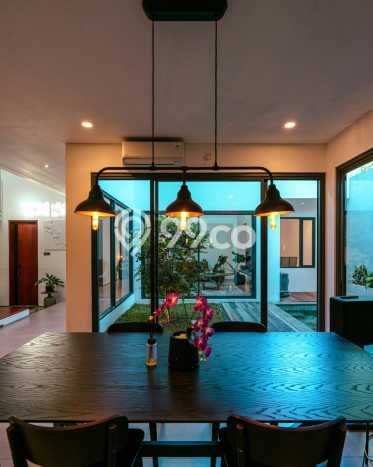 Jual Rumah Mewah Megah Dengan View Eksklusif di BSD, Tangerang Jual Rumah Mewah Megah Dengan View Eksklusif di BSD, Tangerang