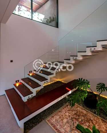 Jual Rumah Mewah Megah Dengan View Eksklusif di BSD, Tangerang Jual Rumah Mewah Megah Dengan View Eksklusif di BSD, Tangerang