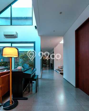 Jual Rumah Mewah Megah Dengan View Eksklusif di BSD, Tangerang Jual Rumah Mewah Megah Dengan View Eksklusif di BSD, Tangerang