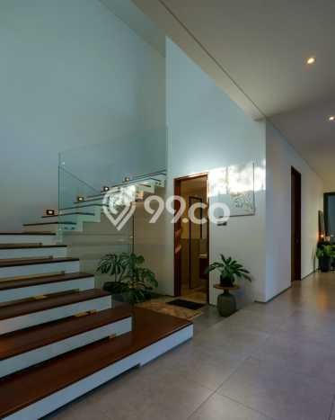 Jual Rumah Mewah Megah Dengan View Eksklusif di BSD, Tangerang Jual Rumah Mewah Megah Dengan View Eksklusif di BSD, Tangerang