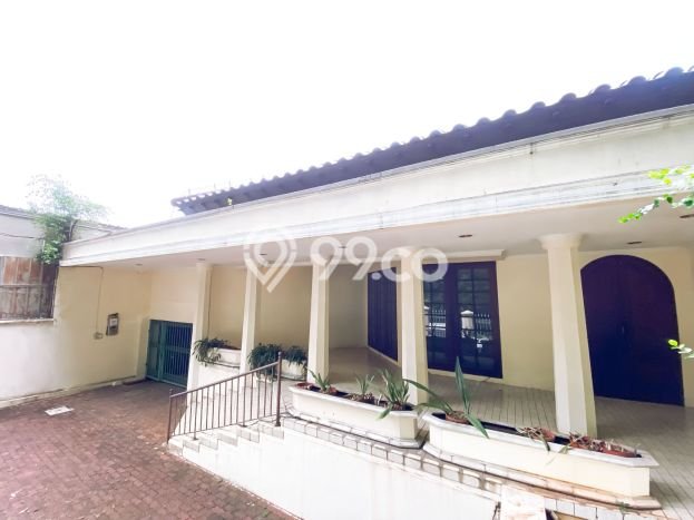 Jual Rumah Luas Elegan Dengan View Cantik di Kuningan, Jakarta Selatan Jual Rumah Luas Elegan Dengan View Cantik di Kuningan, Jakarta Selatan