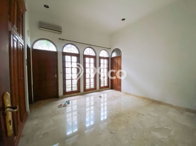 Jual Rumah Luas Elegan Dengan View Cantik di Kuningan, Jakarta Selatan Jual Rumah Luas Elegan Dengan View Cantik di Kuningan, Jakarta Selatan