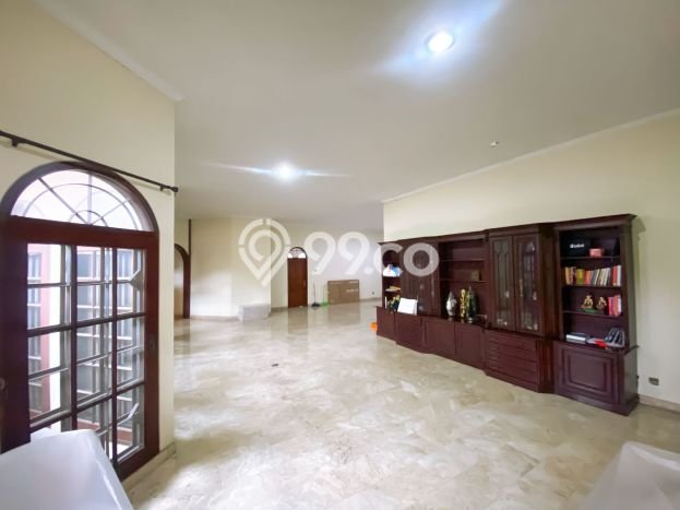 Jual Rumah Luas Elegan Dengan View Cantik di Kuningan, Jakarta Selatan Jual Rumah Luas Elegan Dengan View Cantik di Kuningan, Jakarta Selatan