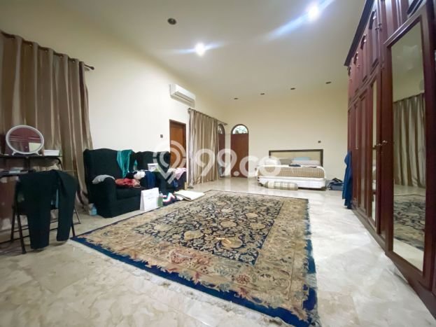 Jual Rumah Luas Elegan Dengan View Cantik di Kuningan, Jakarta Selatan Jual Rumah Luas Elegan Dengan View Cantik di Kuningan, Jakarta Selatan
