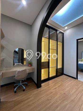 Rumah Luxury Modern Siap Huni di BSD Delatinos Tangerang Rumah Luxury Modern Siap Huni di BSD Delatinos Tangerang