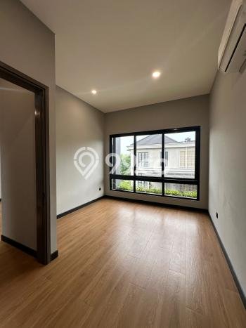Rumah Luxury Modern Siap Huni di BSD Delatinos Tangerang Rumah Luxury Modern Siap Huni di BSD Delatinos Tangerang