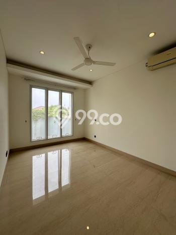 Ready to Use! Luxury House LT 381m2 Desain Modern di Kemang Ready to Use! Luxury House LT 381m2 Desain Modern di Kemang