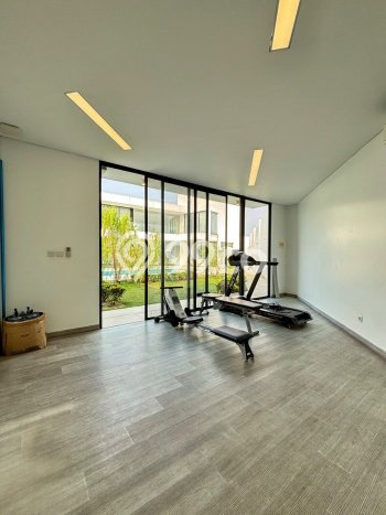 Rumah Elit LB 1139m2 Siap Huni Desain Elegan di BSD Bukit Golf, Tangerang Rumah Elit LB 1139m2 Siap Huni Desain Elegan di BSD Bukit Golf, Tangerang