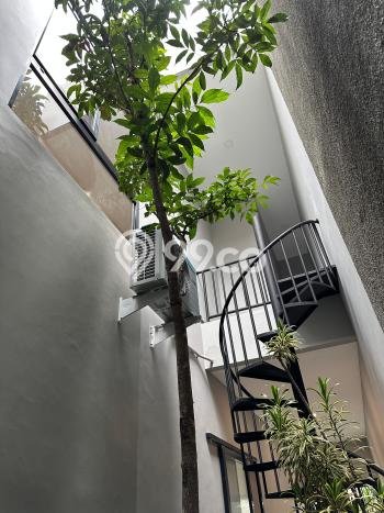 Rumah Luxury Modern Siap Huni di BSD Delatinos Tangerang Rumah Luxury Modern Siap Huni di BSD Delatinos Tangerang