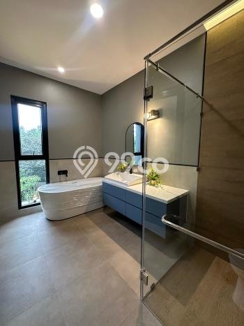 Rumah Luxury Modern Siap Huni di BSD Delatinos Tangerang Rumah Luxury Modern Siap Huni di BSD Delatinos Tangerang