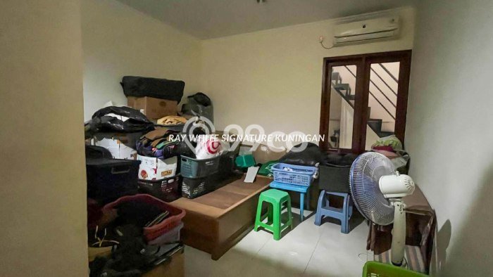 For Sale! Luxury House LT 324m2 Desain Modern di Bintaro For Sale! Luxury House LT 324m2 Desain Modern di Bintaro
