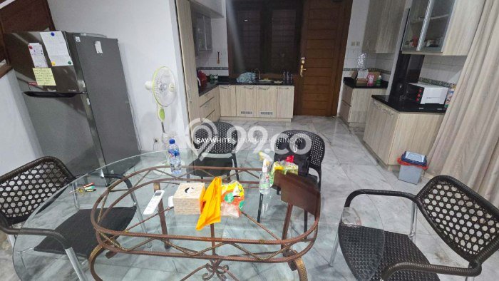 For Sale! Luxury House LT 299m2 Desain Modern di Mega Kuningan For Sale! Luxury House LT 299m2 Desain Modern di Mega Kuningan
