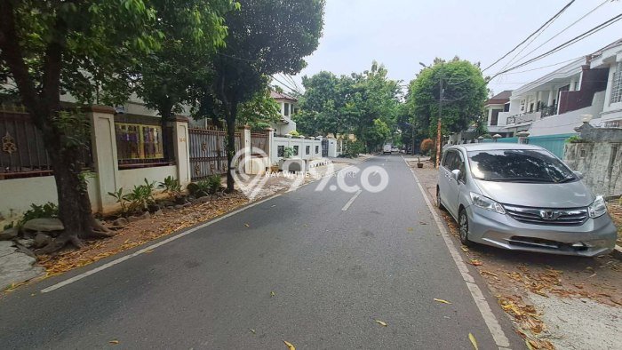 Jual Rumah Luas Megah Dengan View Eksklusif di Pondok Bambu, Jakarta Timur Jual Rumah Luas Megah Dengan View Eksklusif di Pondok Bambu, Jakarta Timur