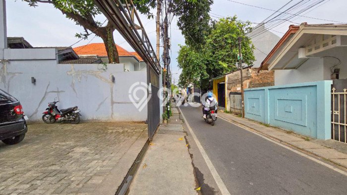 Dijual Rumah Kost di Setiabudi, Jakarta Selatan, 32 KT, 32 KM, Bangunan 430m2 Dijual Rumah Kost di Setiabudi, Jakarta Selatan, 32 KT, 32 KM, Bangunan 430m2