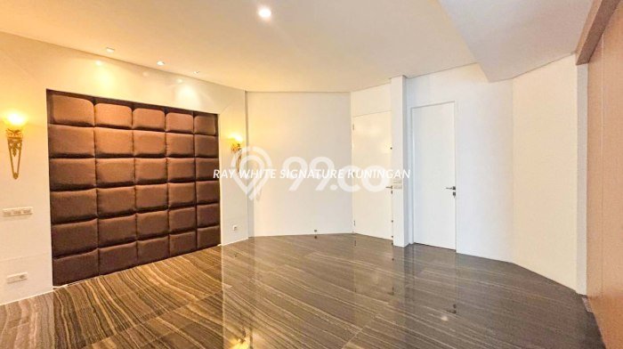 EXCLUSIVE HOME! Rumah di , 5 KM, Konsep Modern, LT 412m2m² Bangunan 450m2m² EXCLUSIVE HOME! Rumah di , 5 KM, Konsep Modern, LT 412m2m² Bangunan 450m2m²