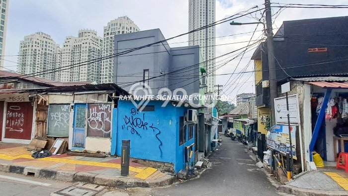 Dijual Rumah Luas Elegan Dengan View Eksklusif di Pondok Pinang, Jakarta Selatan Dijual Rumah Luas Elegan Dengan View Eksklusif di Pondok Pinang, Jakarta Selatan