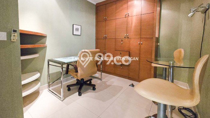 UNIT TERBAIK! Apartemen di Sudirman, Jakarta Selatan, 3 KT, Luas 100m2m², Lokasi Strategis UNIT TERBAIK! Apartemen di Sudirman, Jakarta Selatan, 3 KT, Luas 100m2m², Lokasi Strategis
