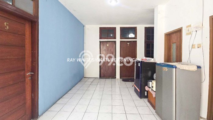 Dijual Rumah Luas Elegan Dengan View Cantik di Pejompongan, Jakarta Pusat Dijual Rumah Luas Elegan Dengan View Cantik di Pejompongan, Jakarta Pusat