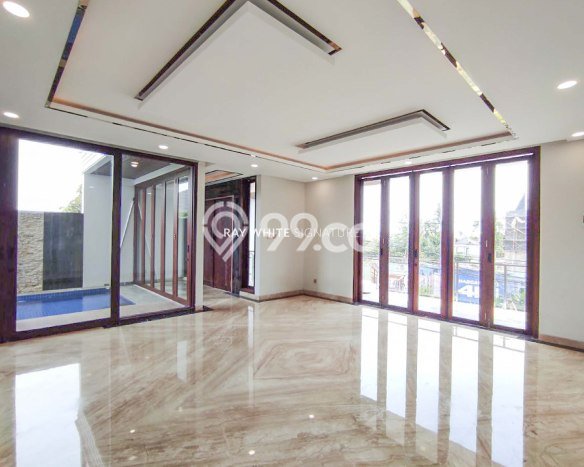 Hunian Mewah Siap Huni LT 200m2 di Jagakarsa, Jakarta Selatan Hunian Mewah Siap Huni LT 200m2 di Jagakarsa, Jakarta Selatan