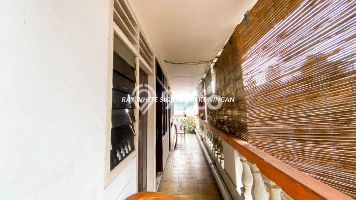 Dijual Rumah Kost di Setiabudi, Jakarta Selatan, 8 KT, 4 KM, Bangunan 250m2 Dijual Rumah Kost di Setiabudi, Jakarta Selatan, 8 KT, 4 KM, Bangunan 250m2