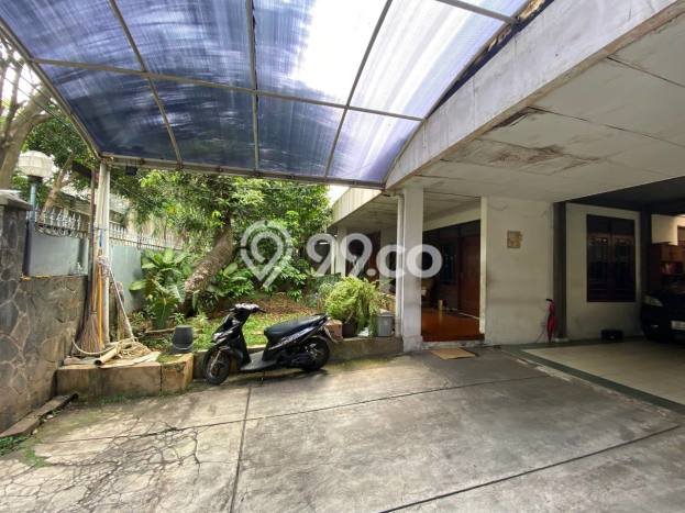 Rumah Elit Modern Tanpa Renovasi di Senayan Jakarta Selatan Rumah Elit Modern Tanpa Renovasi di Senayan Jakarta Selatan