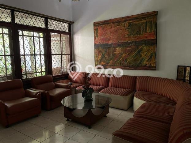 Rumah Elit Modern Tanpa Renovasi di Senayan Jakarta Selatan Rumah Elit Modern Tanpa Renovasi di Senayan Jakarta Selatan