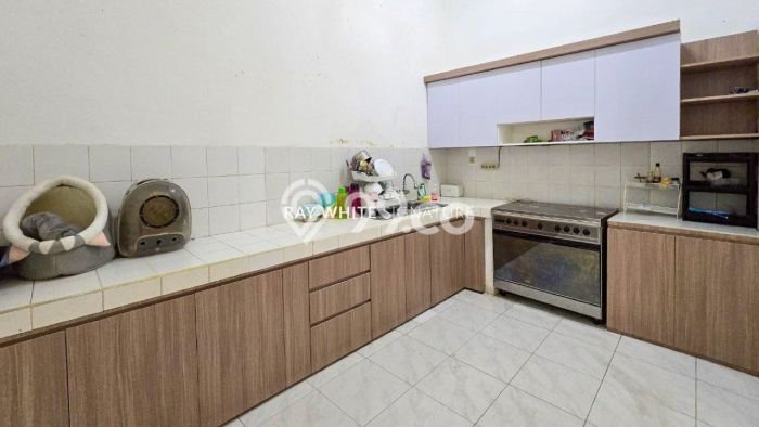 Best Deal Hunian Mewah Ideal dan Luas di Tebet, Jakarta Selatan Best Deal Hunian Mewah Ideal dan Luas di Tebet, Jakarta Selatan
